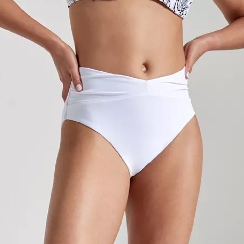 Calia V Front HR Bottoms